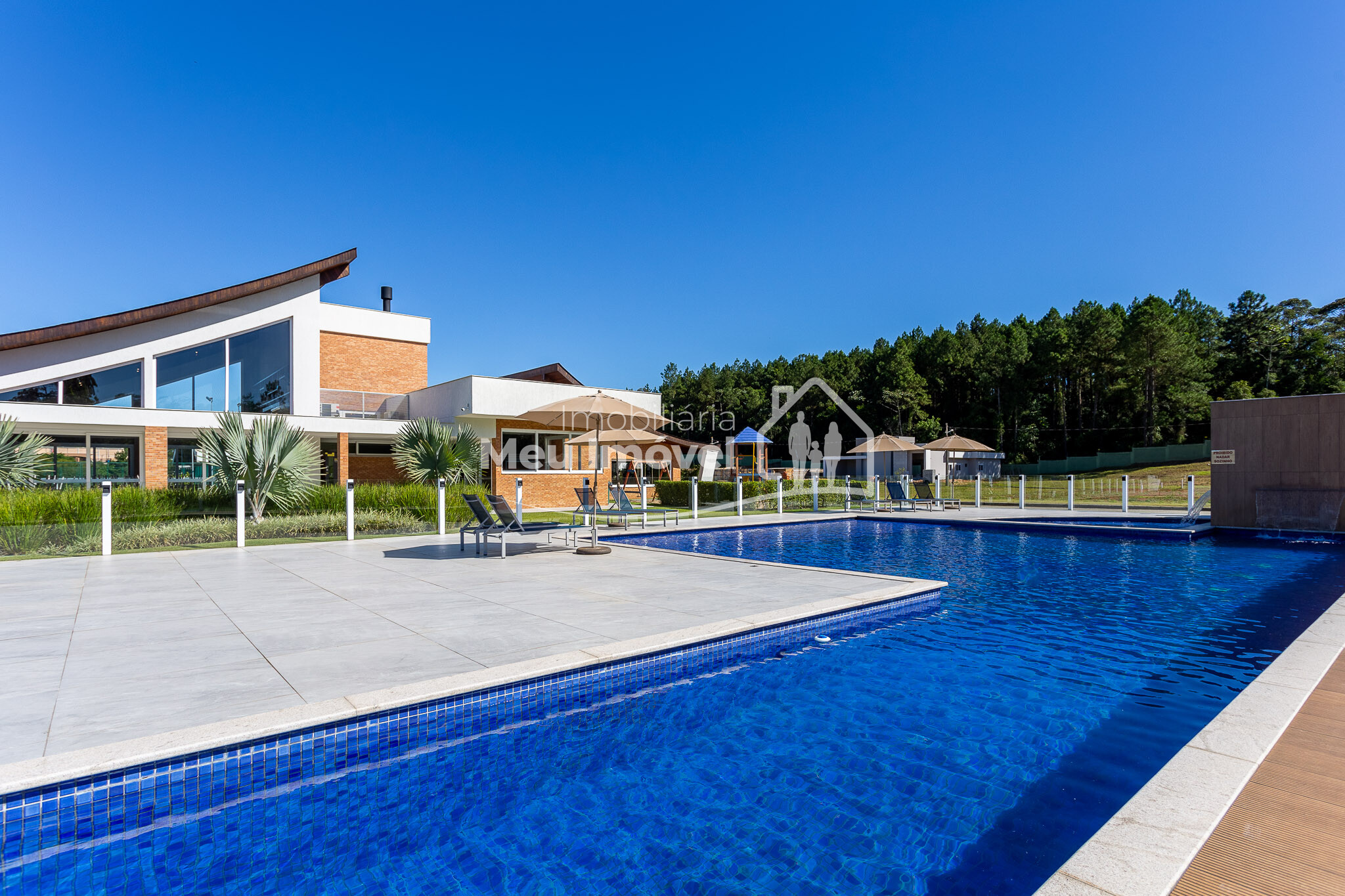 8-piscina-net-646389321d9a6